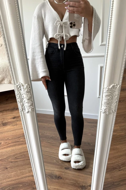 jeansy-skinny-damskie-stradivarius.jpeg