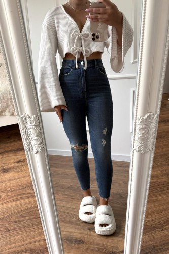 jeansy-skinny-stradivarius.jpeg