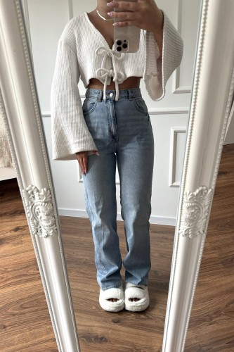 jeansy-straight-leg-reserved.jpeg
