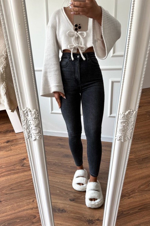 jeansy-damskie-skinny-stradivarius.jpeg